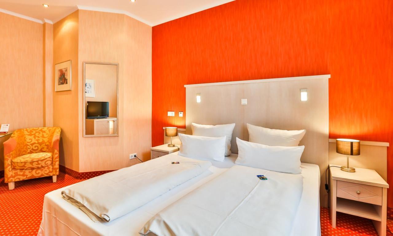 Hotel Stadt Капелн Екстериор снимка