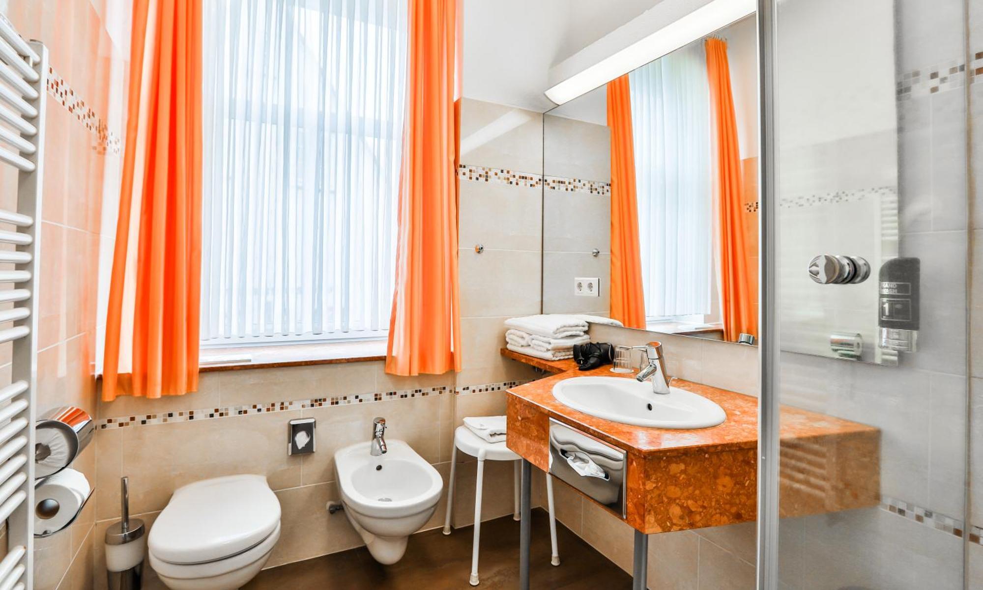 Hotel Stadt Капелн Екстериор снимка