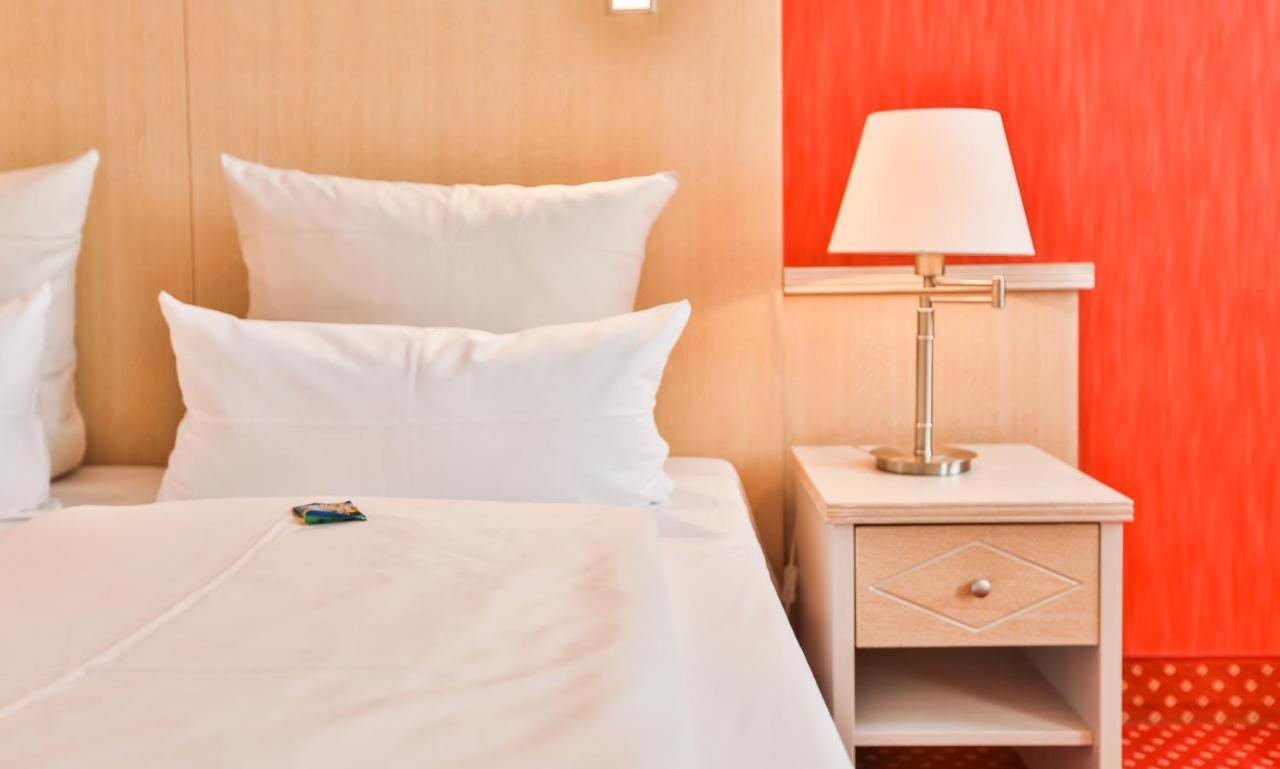 Hotel Stadt Капелн Екстериор снимка